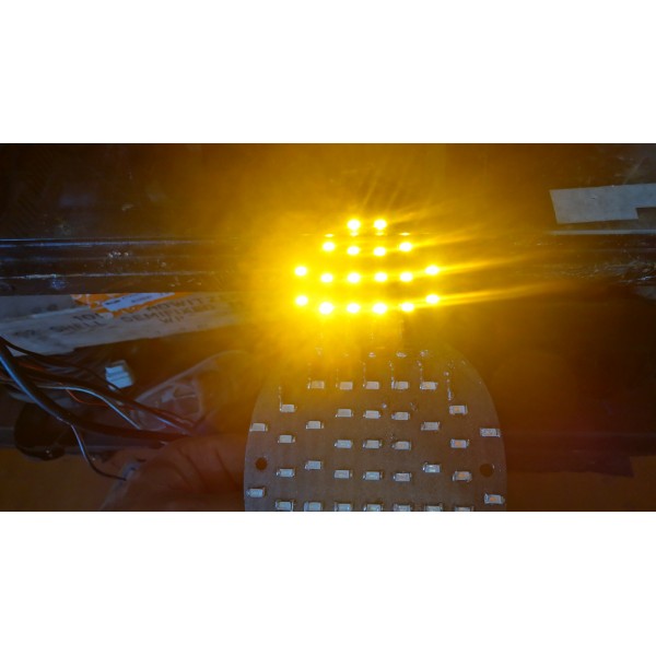 KIT PAR PLACA DE LEDS DO FUSCA MOD-1970 A 1974 "Pata de Vaca"TRICOLOR--Pisca Laranja
