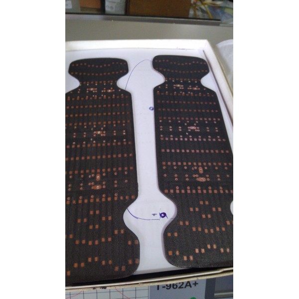 KIT PAR Placas Da Kombi Mod-Clipper De 1976 A 2013-Bicolor-Pisca Vermelho-->Obs SEM LANTERNAS